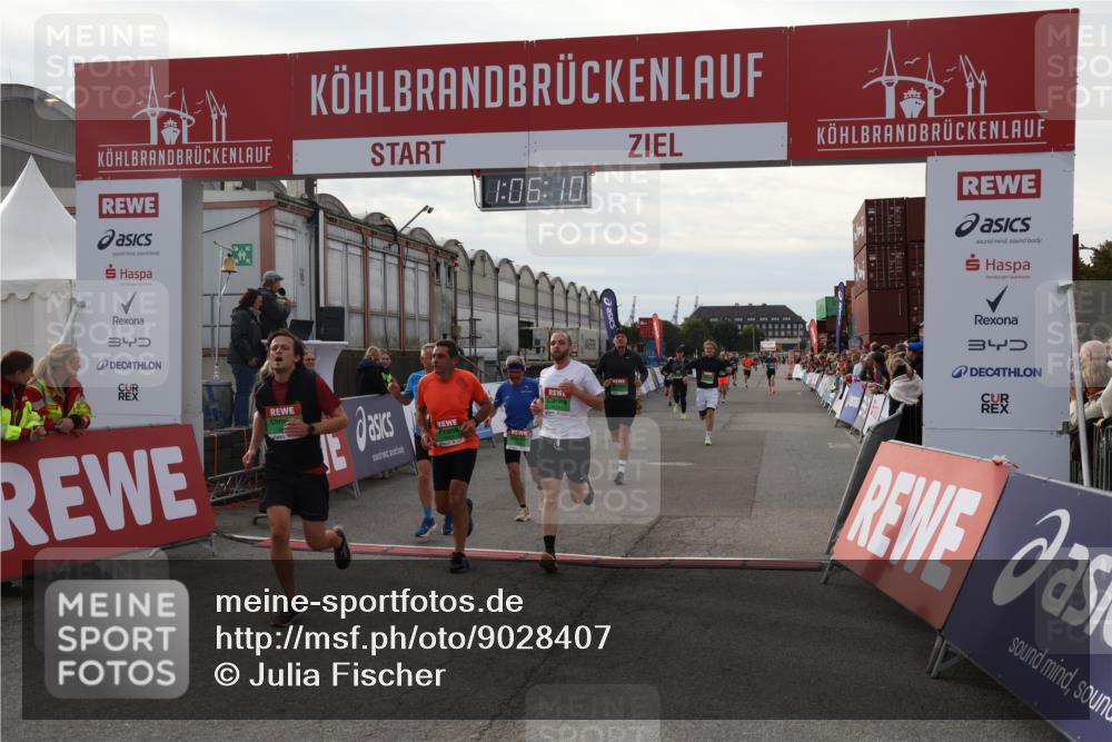 03.10.2025 - Köhlbrandbrückenlauf Julia Fischer http://msf.ph/oto/9028407 03.10.2025 16:06:11 Ziel 7296, 7343, 7610, 8064, 8539, 8813, 8886, 9100, 9378, 9451, 9468, 9596, 9626, 9633 meine-sportfotos.de