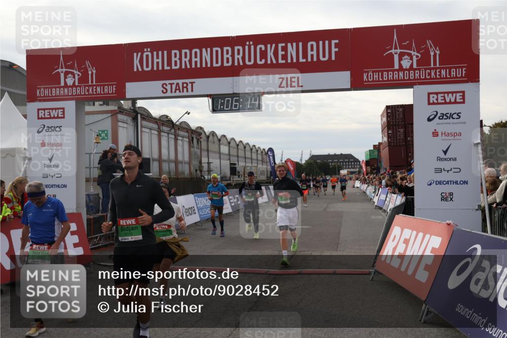 03.10.2025 - Köhlbrandbrückenlauf Julia Fischer http://msf.ph/oto/9028452 03.10.2025 16:06:14 Ziel 7296, 7343, 7610, 8064, 8539, 8813, 8886, 9100, 9378, 9451, 9468, 9483, 9596, 9626, 9633 meine-sportfotos.de