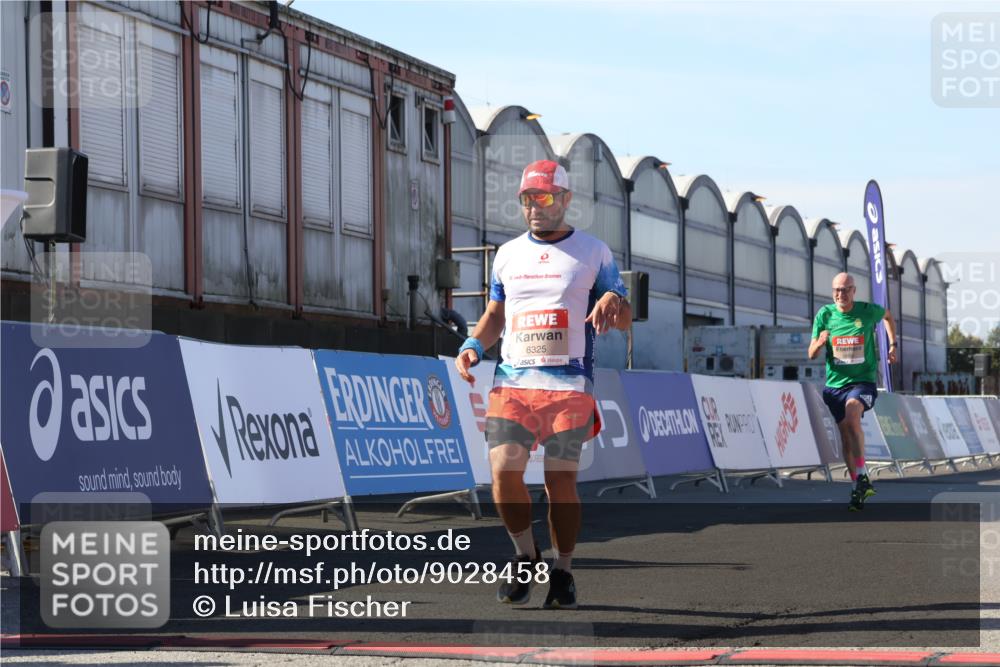 03.10.2025 - Köhlbrandbrückenlauf Luisa Fischer http://msf.ph/oto/9028458 03.10.2025 12:59:31 Ziel 4108, 4119, 4475, 4940, 6060, 6325, 6666 meine-sportfotos.de