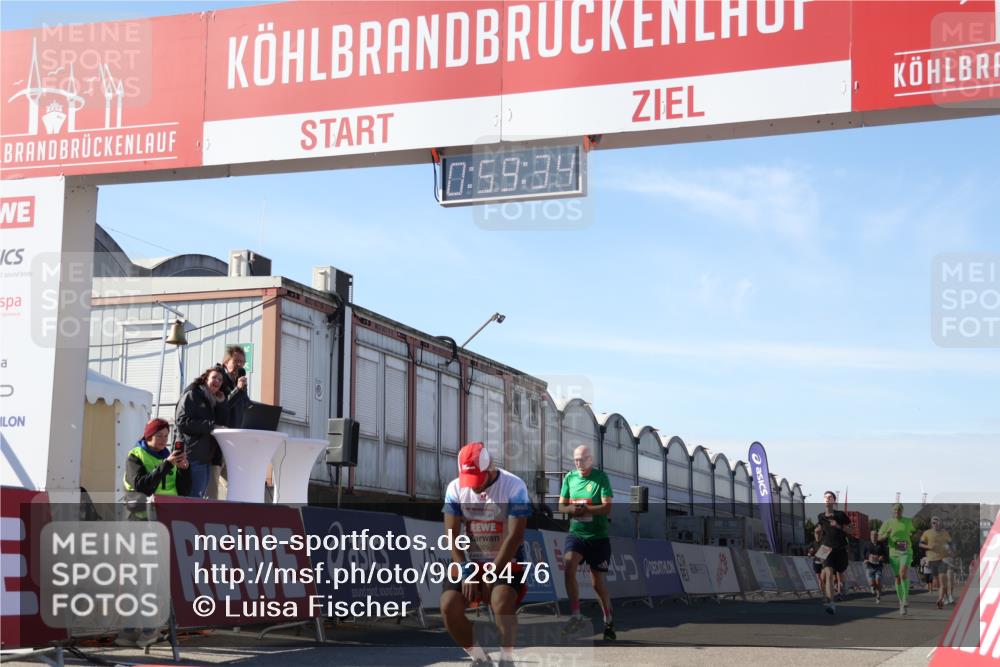 03.10.2025 - Köhlbrandbrückenlauf Luisa Fischer http://msf.ph/oto/9028476 03.10.2025 12:59:33 Ziel 4119, 4270, 4475, 4940, 6060, 6325, 6616, 6666 meine-sportfotos.de