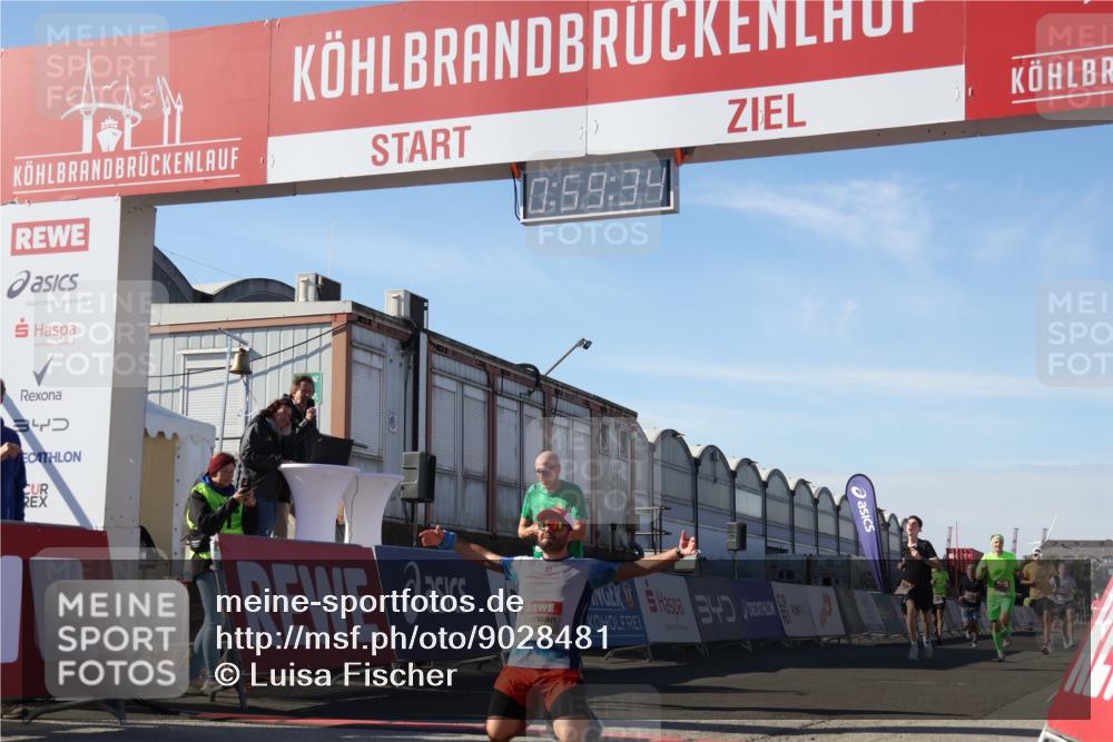 03.10.2025 - Köhlbrandbrückenlauf Luisa Fischer http://msf.ph/oto/9028481 03.10.2025 12:59:33 Ziel 4119, 4270, 4475, 4940, 6060, 6325, 6616, 6666 meine-sportfotos.de