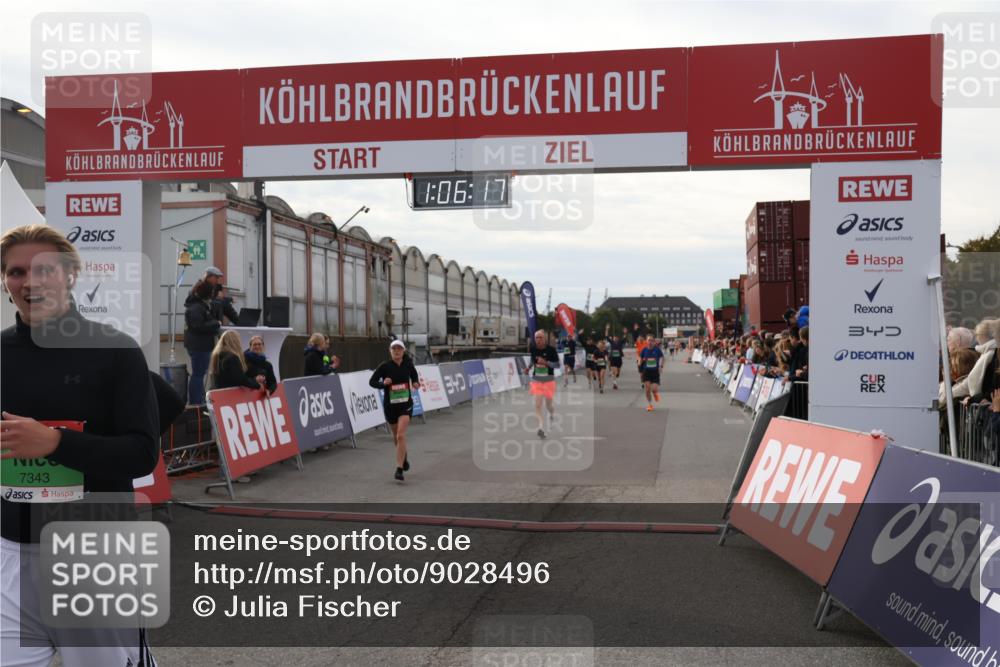 03.10.2025 - Köhlbrandbrückenlauf Julia Fischer http://msf.ph/oto/9028496 03.10.2025 16:06:17 Ziel 7296, 7343, 7601, 8064, 8539, 8802, 8813, 8886, 8991, 9100, 9378, 9451, 9483, 9596, 9626, 9633 meine-sportfotos.de