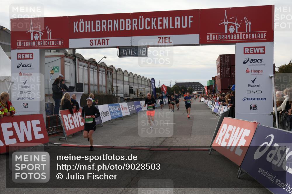 03.10.2025 - Köhlbrandbrückenlauf Julia Fischer http://msf.ph/oto/9028503 03.10.2025 16:06:18 Ziel 7296, 7343, 7601, 8064, 8539, 8802, 8803, 8804, 8805, 8813, 8886, 8991, 9100, 9451, 9483, 9596, 9626, 9633 meine-sportfotos.de