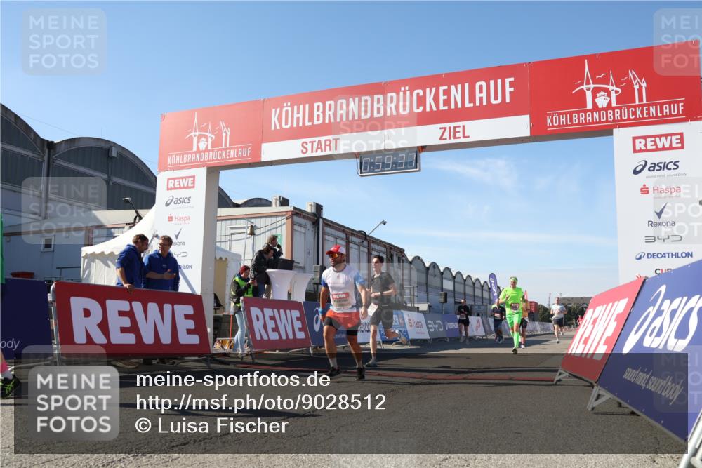 03.10.2025 - Köhlbrandbrückenlauf Luisa Fischer http://msf.ph/oto/9028512 03.10.2025 12:59:36 Ziel 4111, 4119, 4215, 4270, 4475, 6060, 6325, 6364, 6616, 6654, 6666, 6754 meine-sportfotos.de