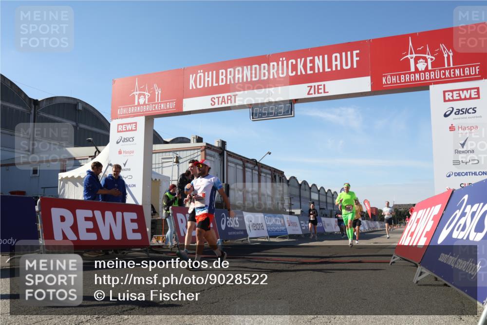 03.10.2025 - Köhlbrandbrückenlauf Luisa Fischer http://msf.ph/oto/9028522 03.10.2025 12:59:36 Ziel 4111, 4119, 4215, 4270, 4475, 6060, 6325, 6364, 6616, 6654, 6666, 6754 meine-sportfotos.de
