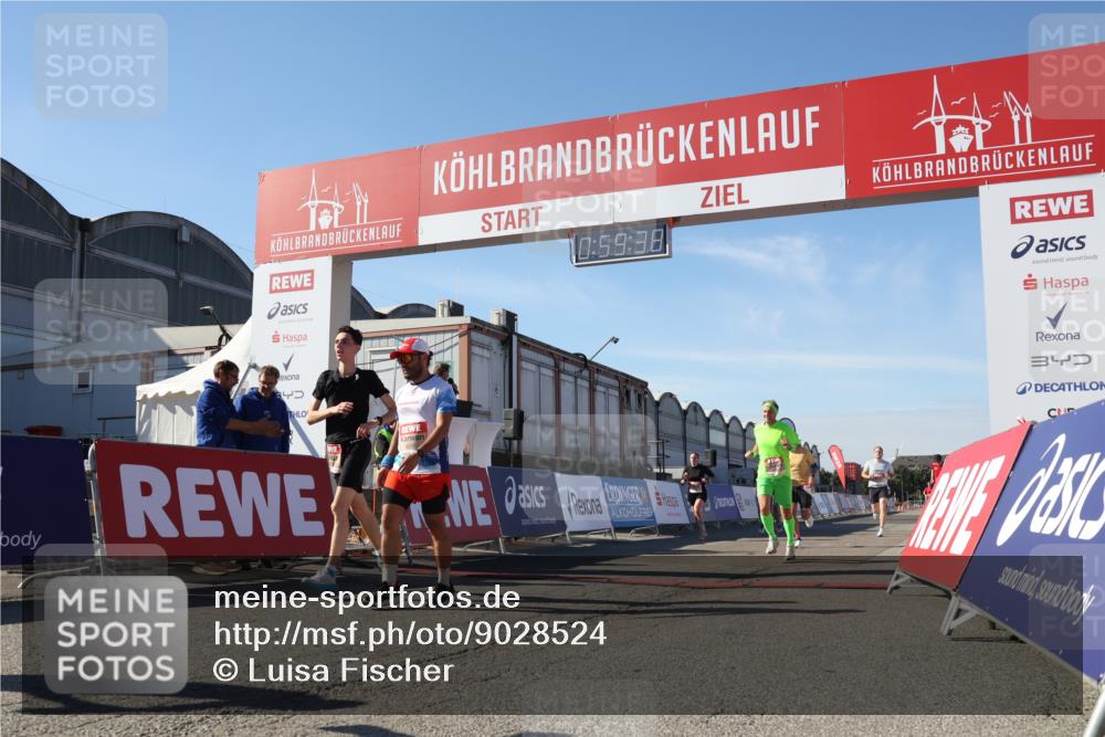 03.10.2025 - Köhlbrandbrückenlauf Luisa Fischer http://msf.ph/oto/9028524 03.10.2025 12:59:37 Ziel 4111, 4119, 4215, 4270, 4475, 6060, 6325, 6364, 6616, 6654, 6666, 6754 meine-sportfotos.de