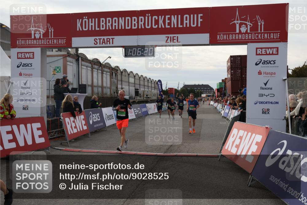 03.10.2025 - Köhlbrandbrückenlauf Julia Fischer http://msf.ph/oto/9028525 03.10.2025 16:06:20 Ziel 7296, 7343, 7601, 8064, 8539, 8802, 8803, 8804, 8805, 8813, 8886, 8991, 9100, 9451, 9483, 9596, 9633 meine-sportfotos.de