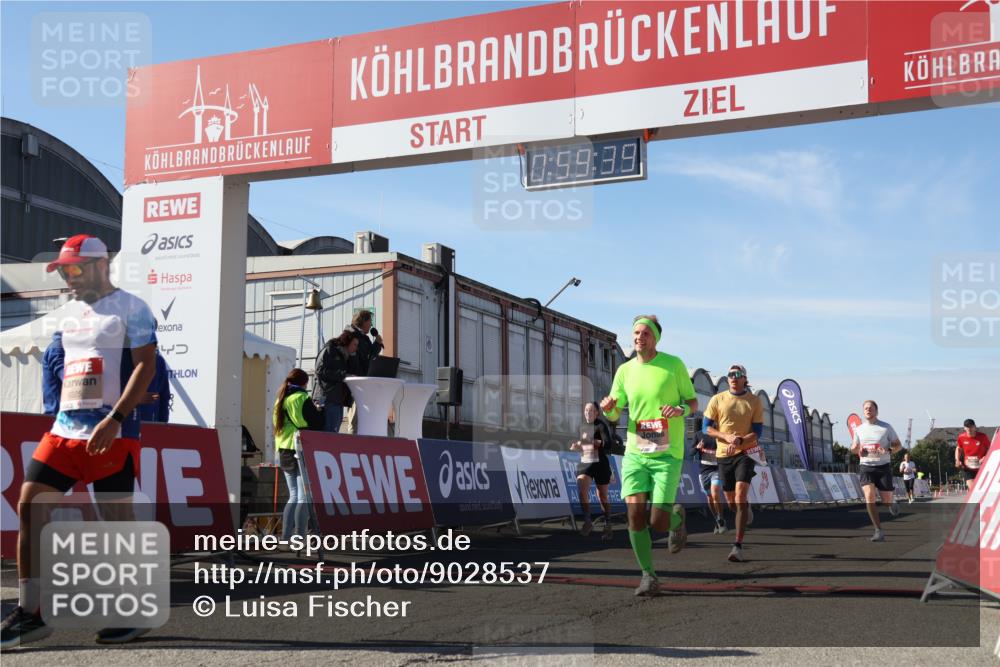 03.10.2025 - Köhlbrandbrückenlauf Luisa Fischer http://msf.ph/oto/9028537 03.10.2025 12:59:38 Ziel 4111, 4215, 4270, 4475, 6060, 6325, 6364, 6616, 6654, 6666, 6754 meine-sportfotos.de