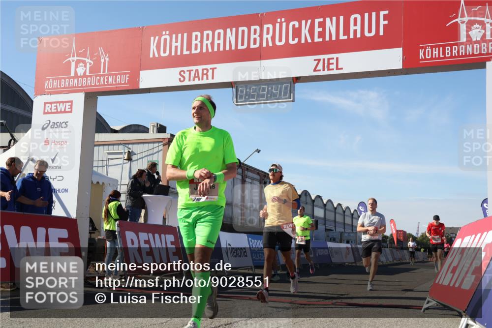 03.10.2025 - Köhlbrandbrückenlauf Luisa Fischer http://msf.ph/oto/9028551 03.10.2025 12:59:39 Ziel 4111, 4215, 4270, 4475, 6060, 6325, 6364, 6616, 6654, 6666, 6754 meine-sportfotos.de