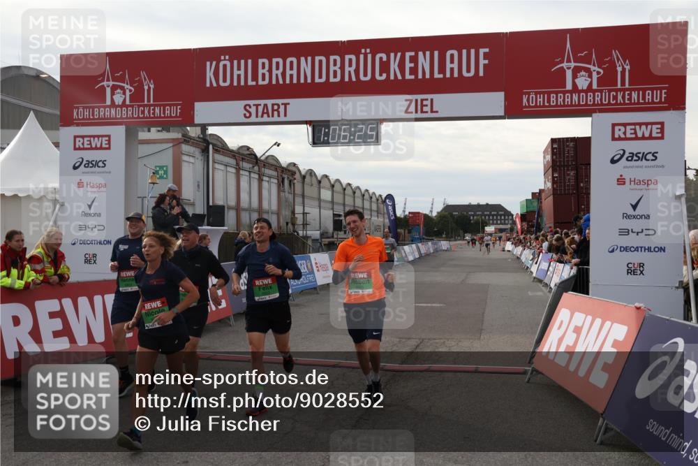 03.10.2025 - Köhlbrandbrückenlauf Julia Fischer http://msf.ph/oto/9028552 03.10.2025 16:06:25 Ziel 7576, 7601, 8064, 8802, 8803, 8804, 8805, 8991, 9483, 9572 meine-sportfotos.de