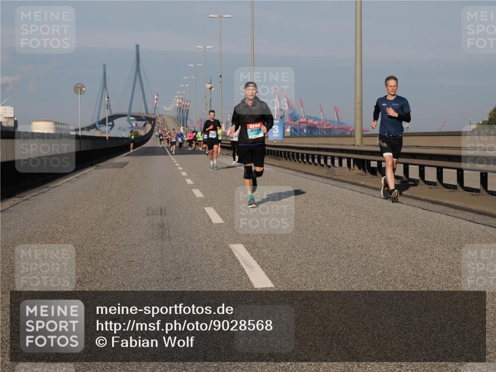 03.10.2025 - Köhlbrandbrückenlauf Fabian Wolf http://msf.ph/oto/9028568 03.10.2025 09:43:51 Position 3  meine-sportfotos.de