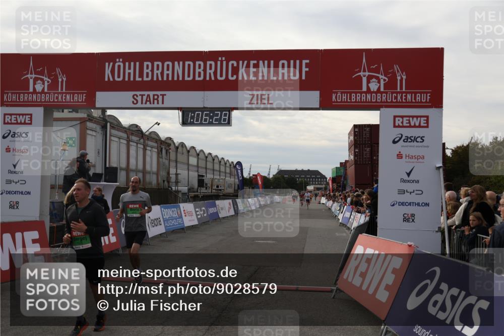 03.10.2025 - Köhlbrandbrückenlauf Julia Fischer http://msf.ph/oto/9028579 03.10.2025 16:06:29 Ziel 7576, 7601, 8802, 8803, 8804, 8805, 8991, 9483, 9572 meine-sportfotos.de