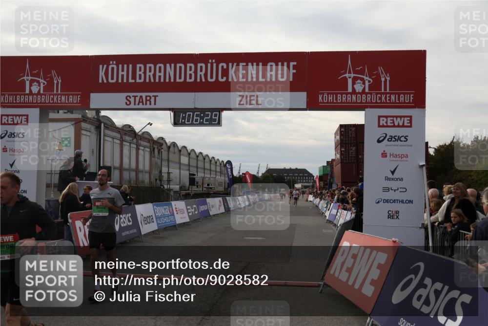 03.10.2025 - Köhlbrandbrückenlauf Julia Fischer http://msf.ph/oto/9028582 03.10.2025 16:06:29 Ziel 7576, 7601, 8802, 8803, 8804, 8805, 8991, 9483, 9572 meine-sportfotos.de