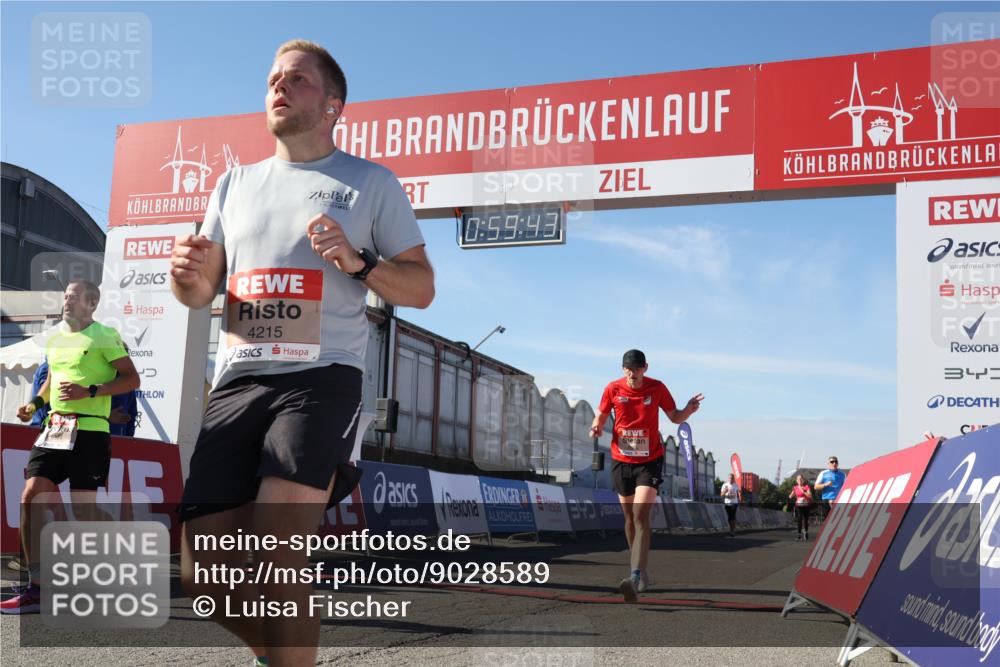 03.10.2025 - Köhlbrandbrückenlauf Luisa Fischer http://msf.ph/oto/9028589 03.10.2025 12:59:42 Ziel 4111, 4215, 4270, 4475, 6142, 6254, 6325, 6364, 6601, 6616, 6654, 6666, 6754 meine-sportfotos.de