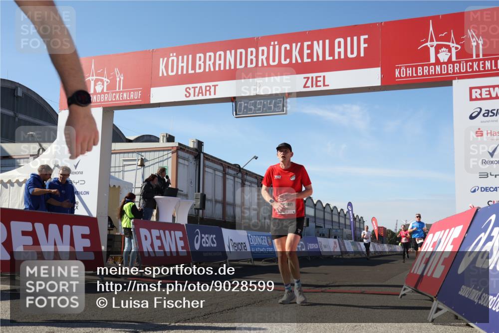 03.10.2025 - Köhlbrandbrückenlauf Luisa Fischer http://msf.ph/oto/9028599 03.10.2025 12:59:42 Ziel 4111, 4215, 4270, 4475, 6142, 6254, 6325, 6364, 6601, 6616, 6654, 6666, 6754 meine-sportfotos.de
