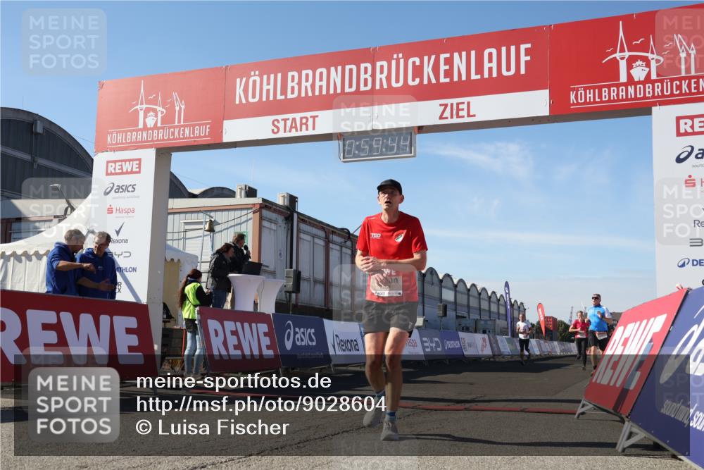 03.10.2025 - Köhlbrandbrückenlauf Luisa Fischer http://msf.ph/oto/9028604 03.10.2025 12:59:43 Ziel 4074, 4111, 4215, 4270, 4475, 6142, 6254, 6325, 6364, 6601, 6616, 6654, 6666, 6754 meine-sportfotos.de