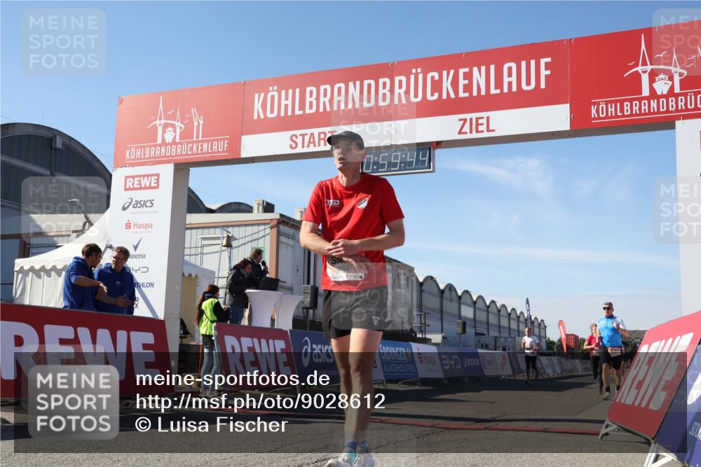 03.10.2025 - Köhlbrandbrückenlauf Luisa Fischer http://msf.ph/oto/9028612 03.10.2025 12:59:43 Ziel 4074, 4111, 4215, 4270, 4475, 6142, 6254, 6325, 6364, 6601, 6616, 6654, 6666, 6754 meine-sportfotos.de