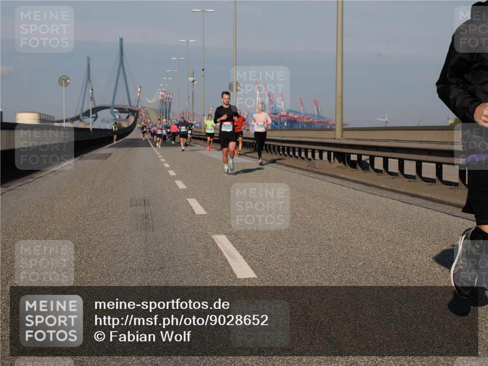 03.10.2025 - Köhlbrandbrückenlauf Fabian Wolf http://msf.ph/oto/9028652 03.10.2025 09:43:54 Position 3  meine-sportfotos.de