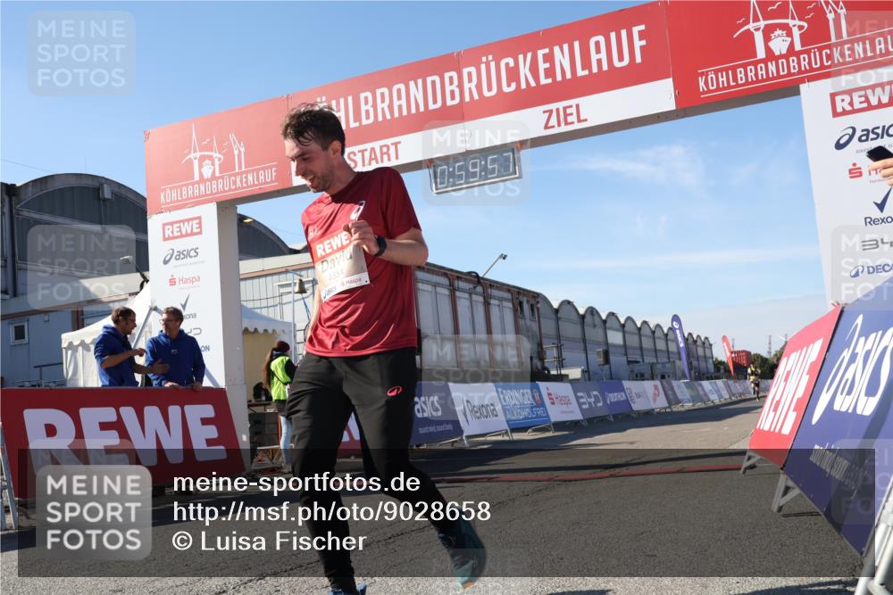 03.10.2025 - Köhlbrandbrückenlauf Luisa Fischer http://msf.ph/oto/9028658 03.10.2025 12:59:56 Ziel 4074, 4554, 6142, 6254, 6601 meine-sportfotos.de