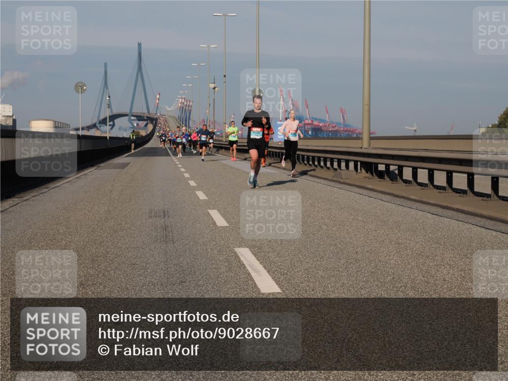 03.10.2025 - Köhlbrandbrückenlauf Fabian Wolf http://msf.ph/oto/9028667 03.10.2025 09:43:54 Position 3  meine-sportfotos.de