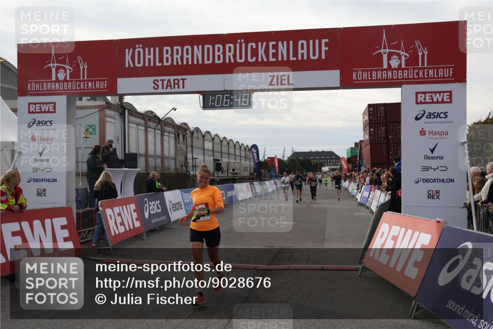 03.10.2025 - Köhlbrandbrückenlauf Julia Fischer http://msf.ph/oto/9028676 03.10.2025 16:06:49 Ziel 7623, 8848, 8860, 8880, 8965, 9128, 9353, 9354 meine-sportfotos.de