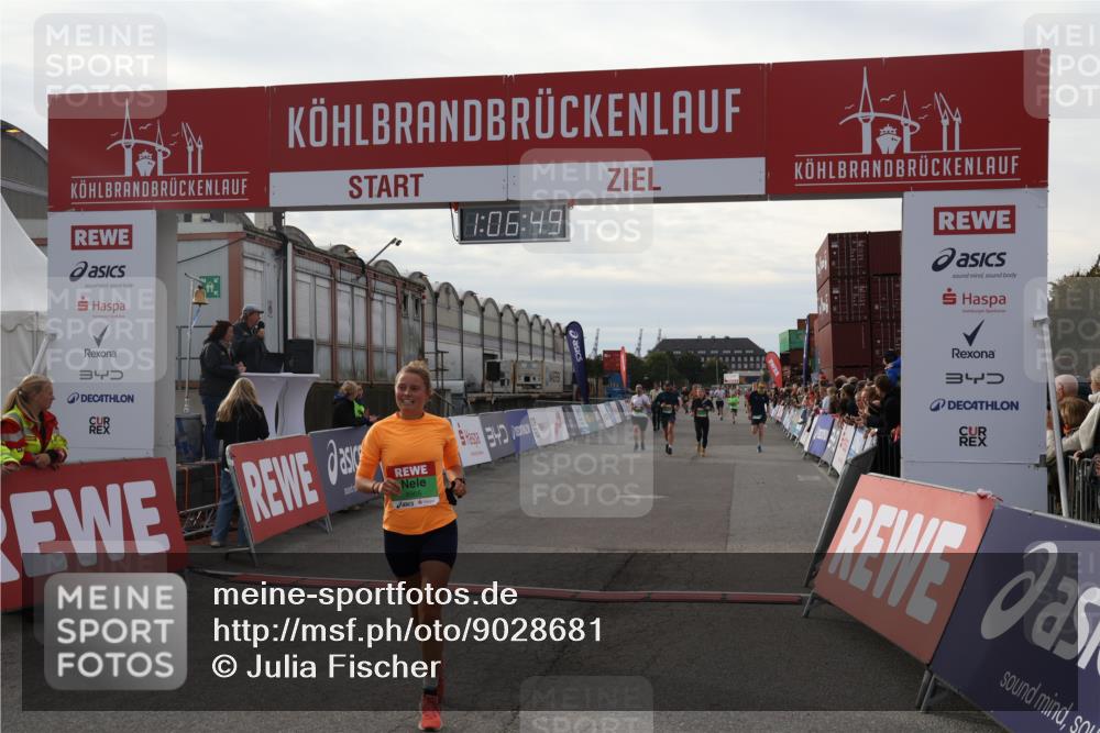 03.10.2025 - Köhlbrandbrückenlauf Julia Fischer http://msf.ph/oto/9028681 03.10.2025 16:06:49 Ziel 7623, 8848, 8860, 8880, 8965, 9128, 9353, 9354 meine-sportfotos.de
