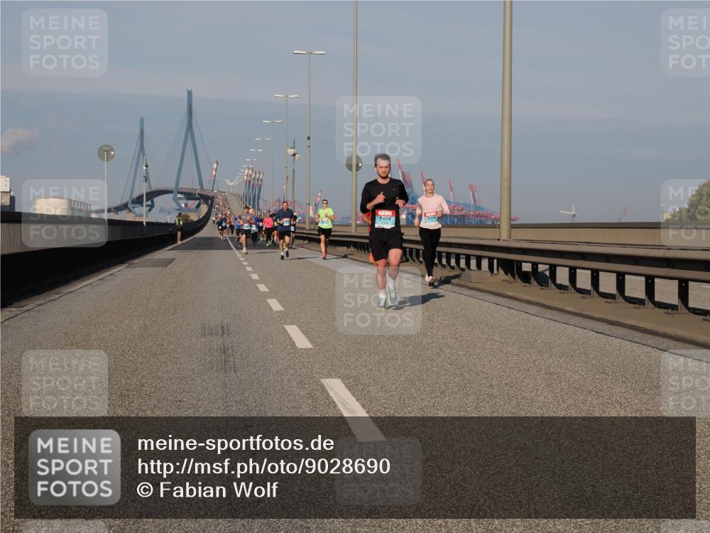 03.10.2025 - Köhlbrandbrückenlauf Fabian Wolf http://msf.ph/oto/9028690 03.10.2025 09:43:55 Position 3  meine-sportfotos.de