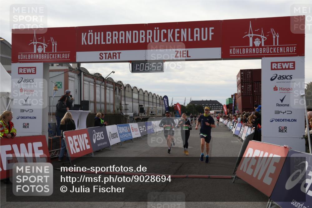 03.10.2025 - Köhlbrandbrückenlauf Julia Fischer http://msf.ph/oto/9028694 03.10.2025 16:06:52 Ziel 7623, 8848, 8880, 8965, 9128, 9353, 9354 meine-sportfotos.de