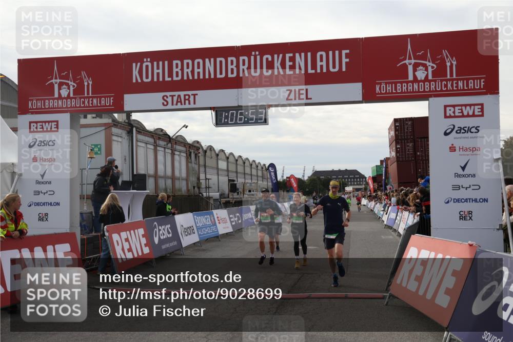 03.10.2025 - Köhlbrandbrückenlauf Julia Fischer http://msf.ph/oto/9028699 03.10.2025 16:06:53 Ziel 7263, 8848, 8880, 8965, 9128, 9353, 9354 meine-sportfotos.de