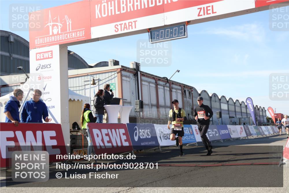 03.10.2025 - Köhlbrandbrückenlauf Luisa Fischer http://msf.ph/oto/9028701 03.10.2025 13:00:02 Ziel 4261, 4319, 4554, 6368 meine-sportfotos.de