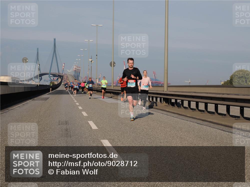 03.10.2025 - Köhlbrandbrückenlauf Fabian Wolf http://msf.ph/oto/9028712 03.10.2025 09:43:56 Position 3 1068 meine-sportfotos.de