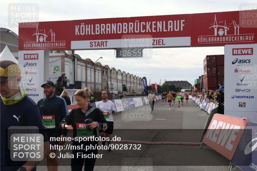 03.10.2025 - Köhlbrandbrückenlauf Julia Fischer http://msf.ph/oto/9028732 03.10.2025 16:06:55 Ziel 7263, 8848, 8866, 8965, 8967, 9128, 9353, 9354, 9417 meine-sportfotos.de
