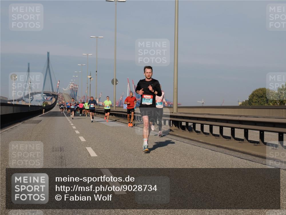 03.10.2025 - Köhlbrandbrückenlauf Fabian Wolf http://msf.ph/oto/9028734 03.10.2025 09:43:57 Position 3 1068 meine-sportfotos.de