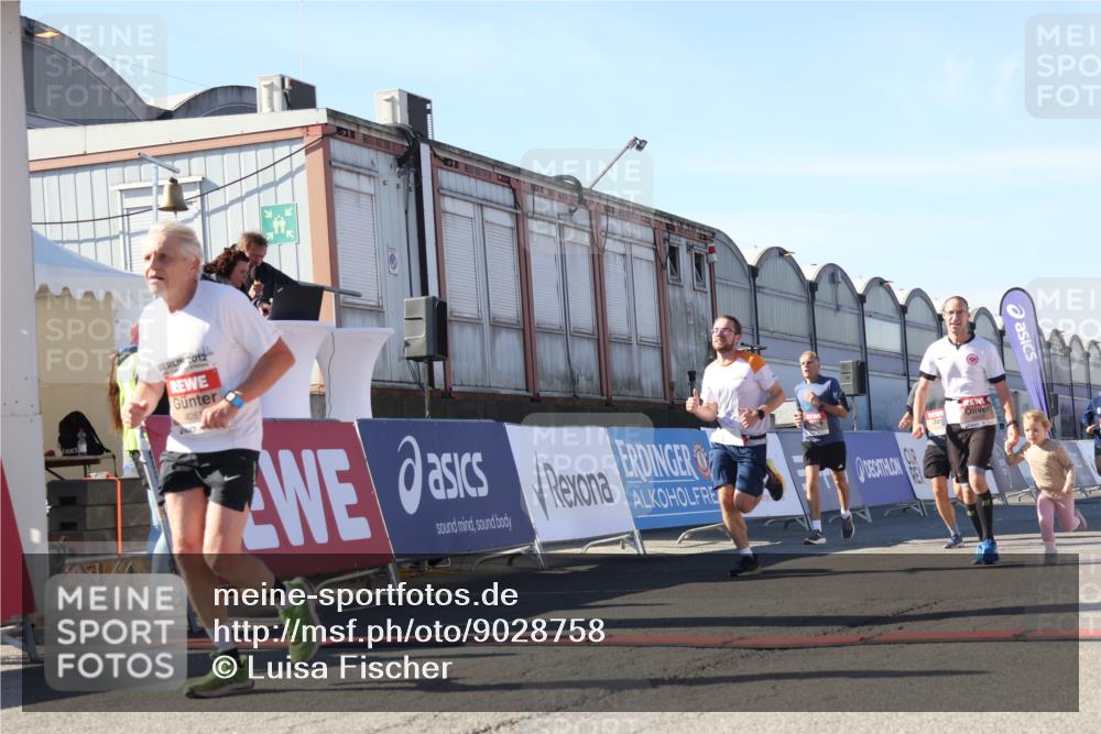 03.10.2025 - Köhlbrandbrückenlauf Luisa Fischer http://msf.ph/oto/9028758 03.10.2025 13:00:08 Ziel 4020, 4192, 4261, 4319, 6097, 6203, 6368, 6798 meine-sportfotos.de