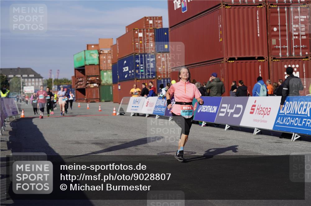 03.10.2025 - Köhlbrandbrückenlauf Michael Burmester http://msf.ph/oto/9028807 03.10.2025 10:33:18 Ziel 2457, 3019 meine-sportfotos.de