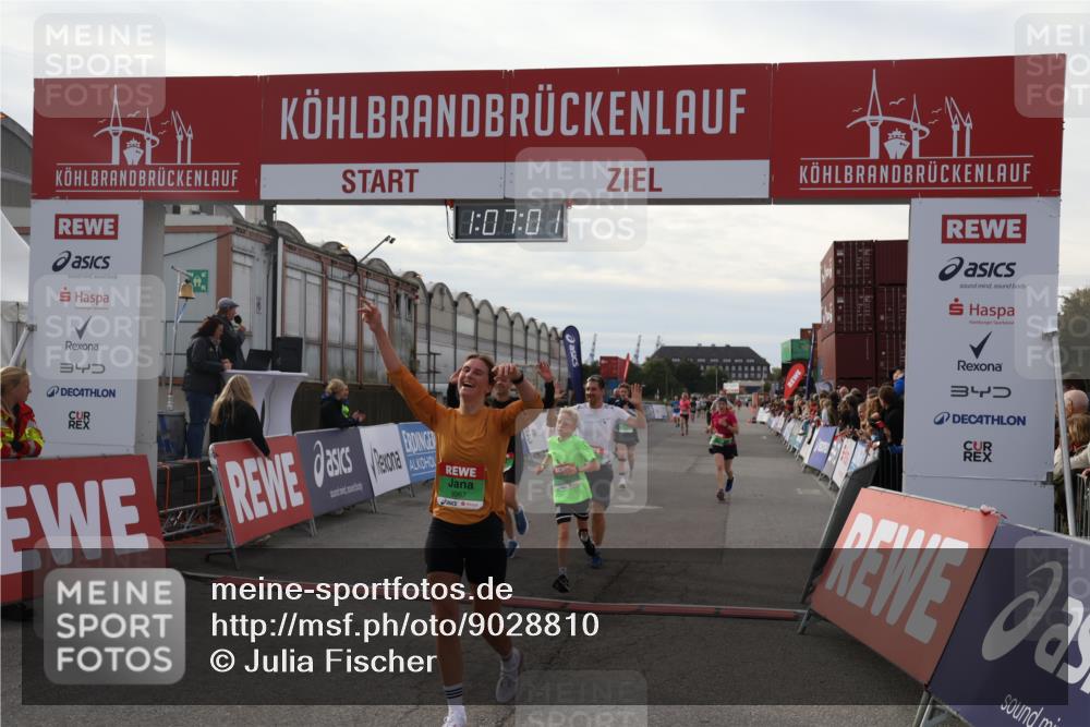 03.10.2025 - Köhlbrandbrückenlauf Julia Fischer http://msf.ph/oto/9028810 03.10.2025 16:07:01 Ziel 7228, 7263, 7322, 7995, 8848, 8866, 8967, 9128, 9353, 9354, 9416, 9417 meine-sportfotos.de