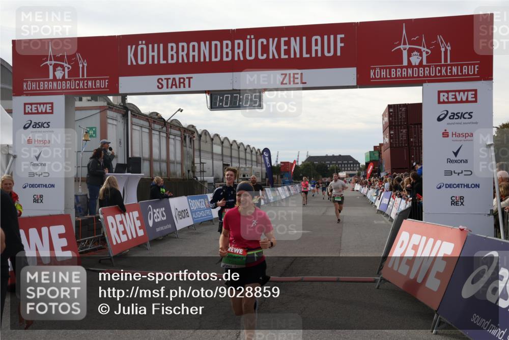 03.10.2025 - Köhlbrandbrückenlauf Julia Fischer http://msf.ph/oto/9028859 03.10.2025 16:07:05 Ziel 7174, 7228, 7263, 7322, 7995, 8026, 8866, 8967, 9416, 9417 meine-sportfotos.de
