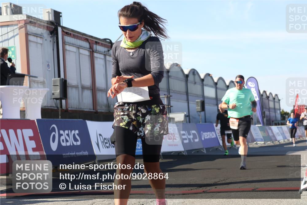 03.10.2025 - Köhlbrandbrückenlauf Luisa Fischer http://msf.ph/oto/9028864 03.10.2025 13:00:20 Ziel 4020, 4192, 4250, 4275, 6097, 6203, 6236, 6707, 6714, 6760, 6798 meine-sportfotos.de