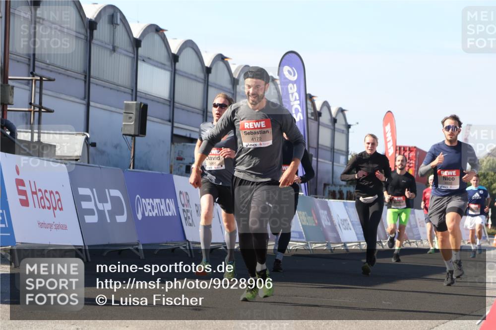 03.10.2025 - Köhlbrandbrückenlauf Luisa Fischer http://msf.ph/oto/9028906 03.10.2025 13:00:29 Ziel 4163, 4172, 4275, 4299, 4622, 4850, 5664, 6236, 6373, 6490, 6707, 6714 meine-sportfotos.de