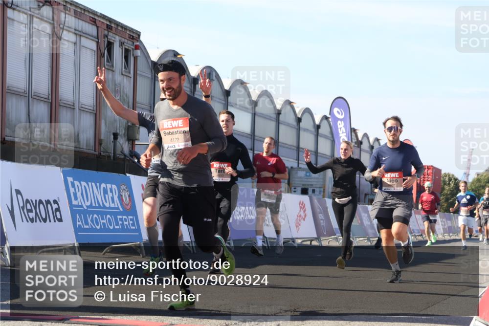 03.10.2025 - Köhlbrandbrückenlauf Luisa Fischer http://msf.ph/oto/9028924 03.10.2025 13:00:30 Ziel 4016, 4163, 4172, 4275, 4299, 4622, 4850, 5664, 6373, 6490, 6707, 6714 meine-sportfotos.de