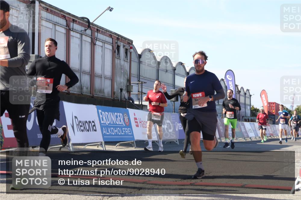 03.10.2025 - Köhlbrandbrückenlauf Luisa Fischer http://msf.ph/oto/9028940 03.10.2025 13:00:32 Ziel 4016, 4163, 4172, 4275, 4299, 4622, 4850, 5664, 6373, 6490, 6707, 6714 meine-sportfotos.de