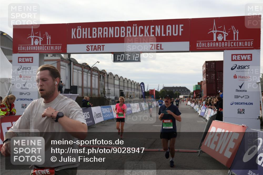 03.10.2025 - Köhlbrandbrückenlauf Julia Fischer http://msf.ph/oto/9028947 03.10.2025 16:07:12 Ziel 7174, 7228, 7322, 7340, 7560, 7995, 8026, 8847, 8925, 9416 meine-sportfotos.de