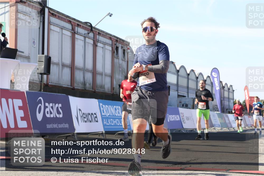 03.10.2025 - Köhlbrandbrückenlauf Luisa Fischer http://msf.ph/oto/9028948 03.10.2025 13:00:32 Ziel 4016, 4163, 4172, 4275, 4299, 4622, 4850, 5664, 6373, 6490, 6707, 6714 meine-sportfotos.de