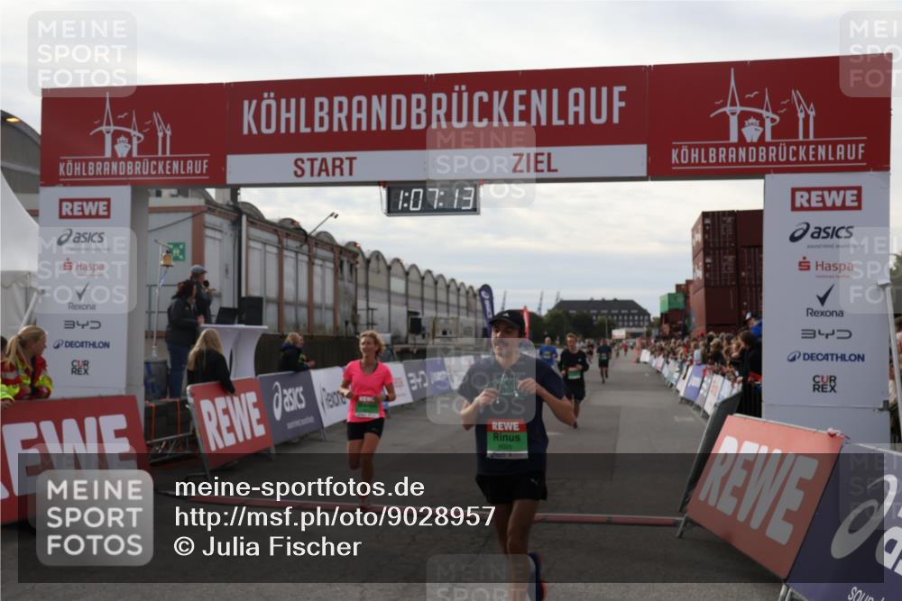 03.10.2025 - Köhlbrandbrückenlauf Julia Fischer http://msf.ph/oto/9028957 03.10.2025 16:07:13 Ziel 7174, 7228, 7322, 7340, 7560, 7995, 8026, 8847, 8925 meine-sportfotos.de