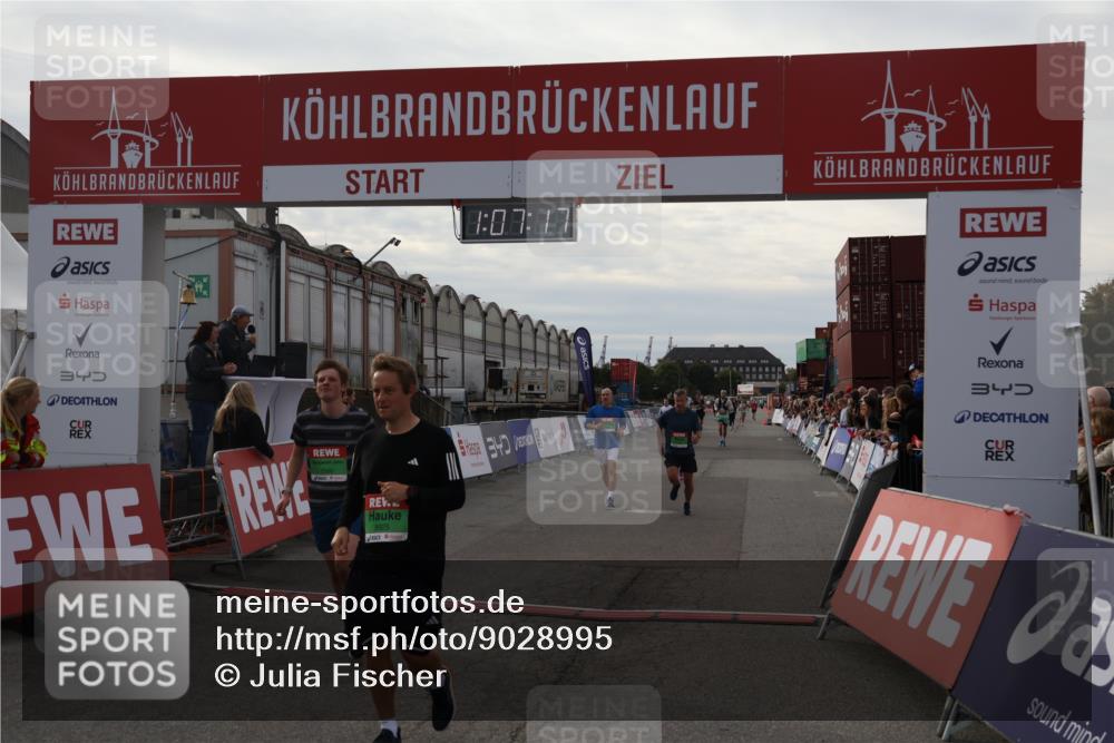 03.10.2025 - Köhlbrandbrückenlauf Julia Fischer http://msf.ph/oto/9028995 03.10.2025 16:07:17 Ziel 7093, 7174, 7302, 7340, 7560, 7995, 8026, 8847, 8925 meine-sportfotos.de