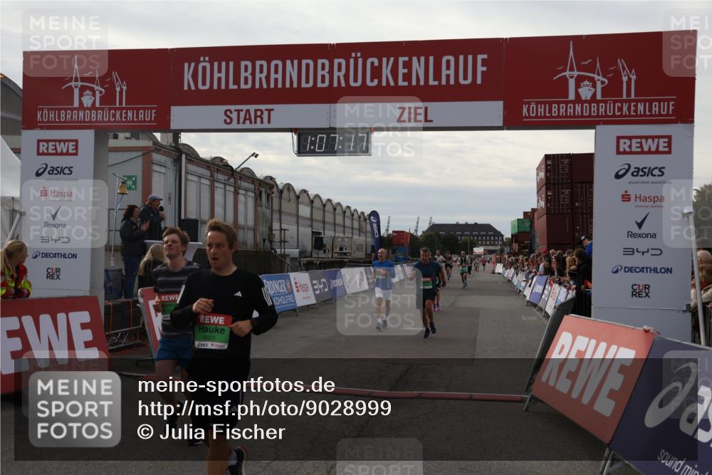 03.10.2025 - Köhlbrandbrückenlauf Julia Fischer http://msf.ph/oto/9028999 03.10.2025 16:07:18 Ziel 7093, 7174, 7302, 7340, 7560, 8026, 8847, 8925 meine-sportfotos.de