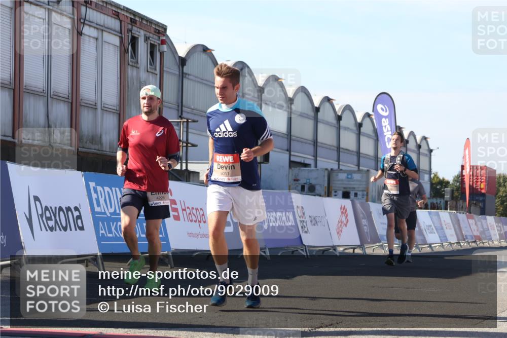 03.10.2025 - Köhlbrandbrückenlauf Luisa Fischer http://msf.ph/oto/9029009 03.10.2025 13:00:37 Ziel 4016, 4163, 4172, 4228, 4299, 4622, 4763, 4850, 5011, 5664, 6373, 6490 meine-sportfotos.de