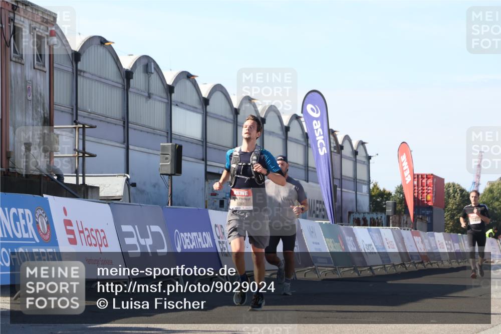 03.10.2025 - Köhlbrandbrückenlauf Luisa Fischer http://msf.ph/oto/9029024 03.10.2025 13:00:39 Ziel 4016, 4018, 4172, 4228, 4299, 4622, 4763, 4850, 5011, 5664, 6373 meine-sportfotos.de