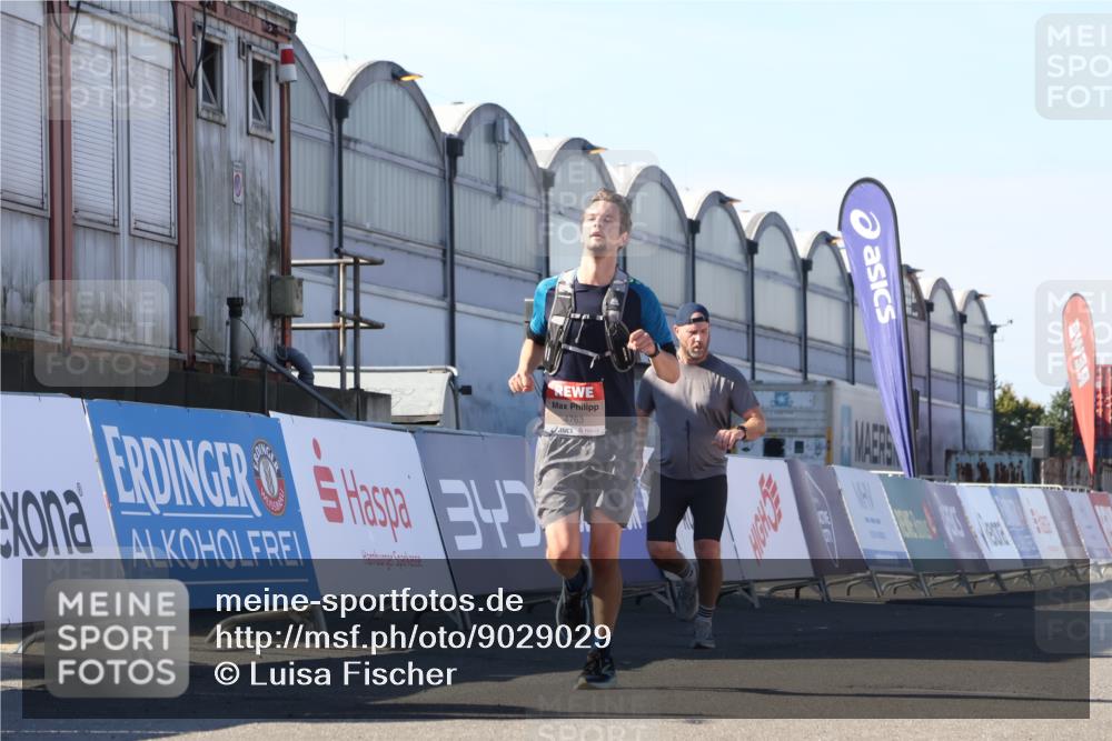 03.10.2025 - Köhlbrandbrückenlauf Luisa Fischer http://msf.ph/oto/9029029 03.10.2025 13:00:39 Ziel 4016, 4018, 4172, 4228, 4299, 4622, 4763, 4850, 5011, 5664, 6373 meine-sportfotos.de