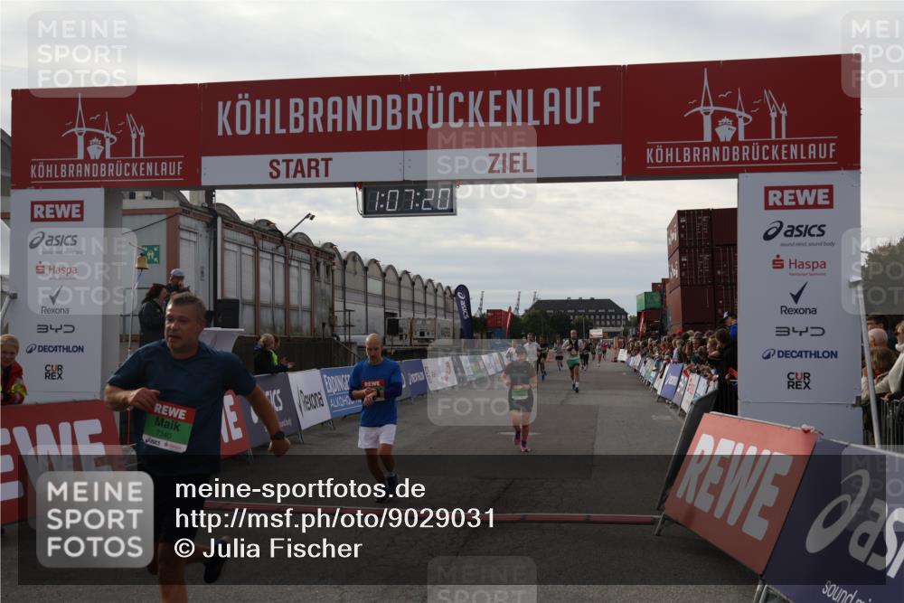 03.10.2025 - Köhlbrandbrückenlauf Julia Fischer http://msf.ph/oto/9029031 03.10.2025 16:07:20 Ziel 7093, 7302, 7340, 7402, 7434, 7560, 8026, 8847, 8925, 9018, 9261 meine-sportfotos.de